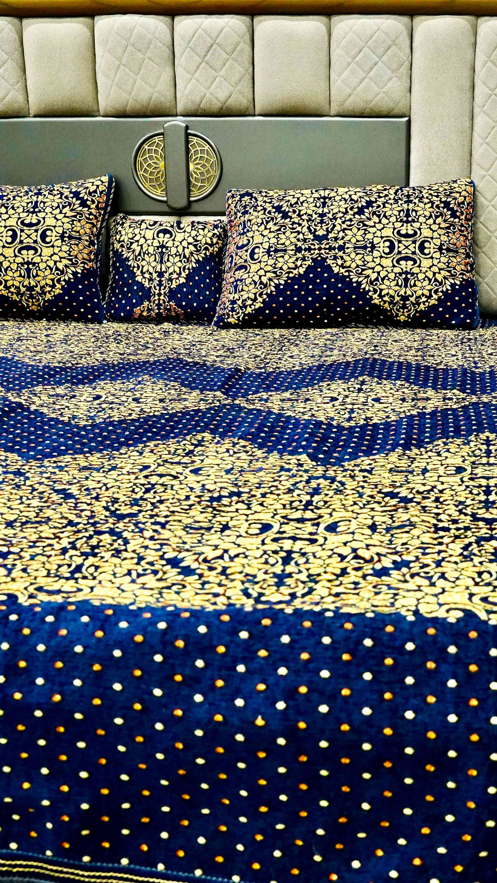 King Size 4pcs Bridal Velvet Bed Sheet